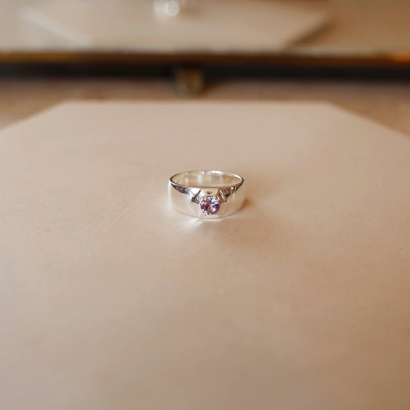Alma Alexandrite Band Ring