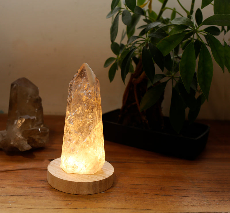 Crystal Tower Lamp| Natural Rain Like Inclusions