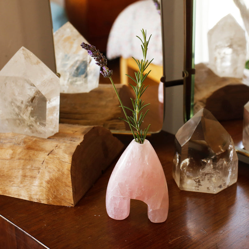 Rose Quartz Flower Holder/ Sculpture Body Crystal Vase (Copy)