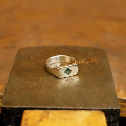 Moss Signet Ring with Rhombus Moss Agate