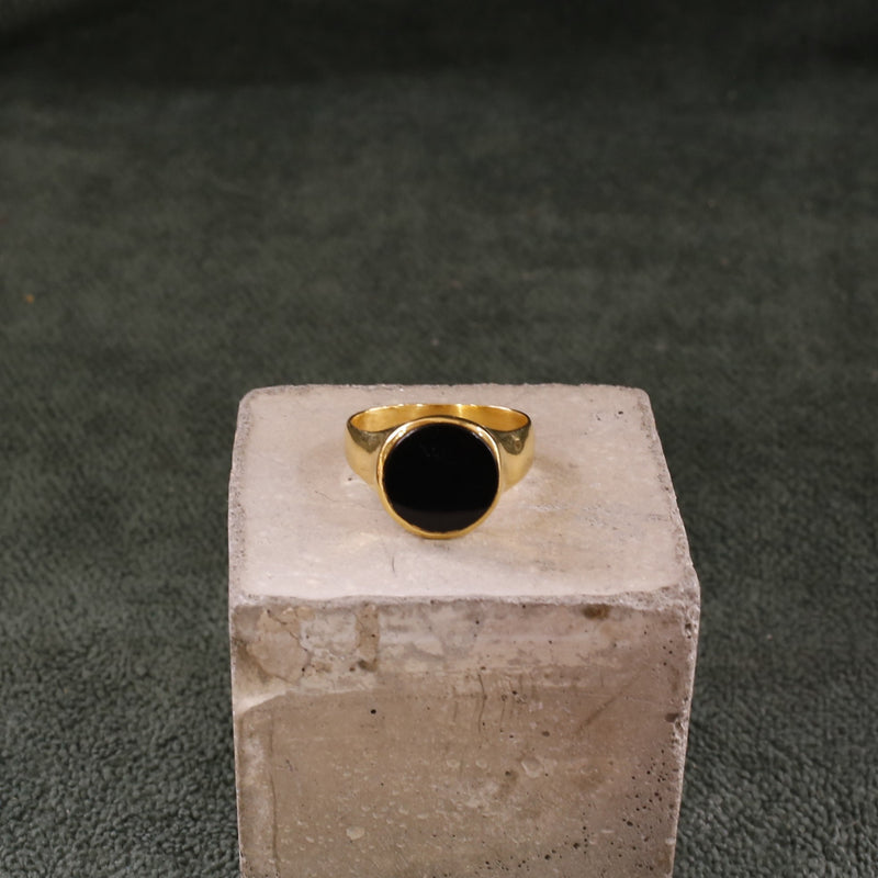 Onyx Wabi Signet Ring