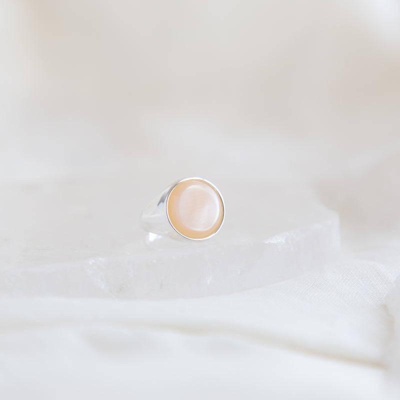 Pink Mother of Pearl | Stella Ring